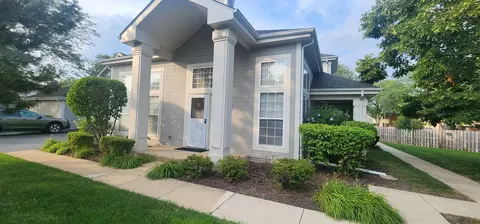 80 Willey Ln #80, Batavia, IL 60510
