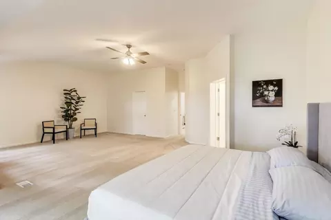 Bedroom - 2302 Sandy Creek Dr, Algonquin, IL 60102 photo 3 of 6