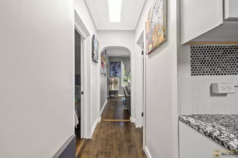 Entry Way - 1336 Euclid Ave, Berwyn, IL 60402 photo 1 of 3