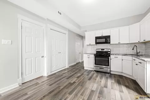 Kitchen - 1336 Euclid Ave, Berwyn, IL 60402 photo 4 of 5