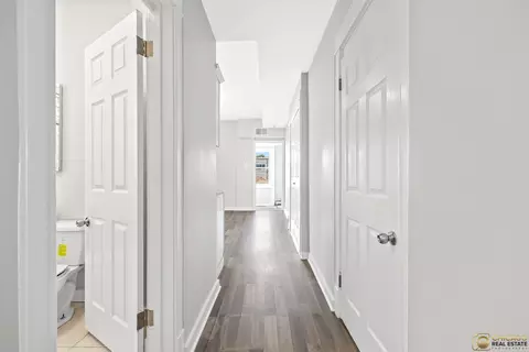 Entry Way - 1336 Euclid Ave, Berwyn, IL 60402 photo 3 of 3