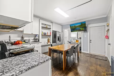 Kitchen - 1336 Euclid Ave, Berwyn, IL 60402 photo 2 of 5