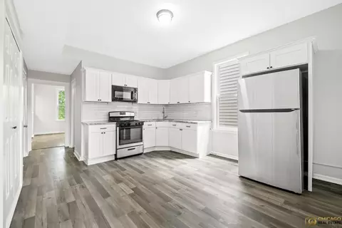 Kitchen - 1336 Euclid Ave, Berwyn, IL 60402 photo 3 of 5