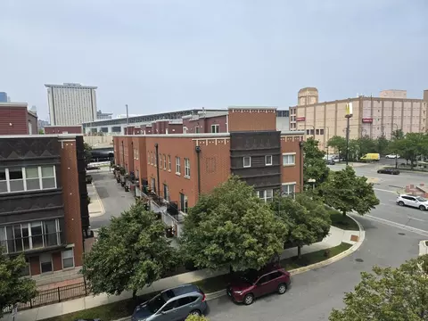 Exterior - 353 Eastgate Pl, Chicago, IL 60616 photo 1 of 1