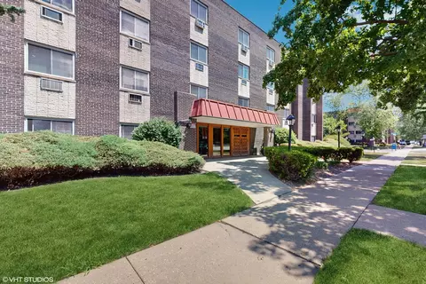 4700 Old Orchard Rd #310, Skokie, IL 60076
