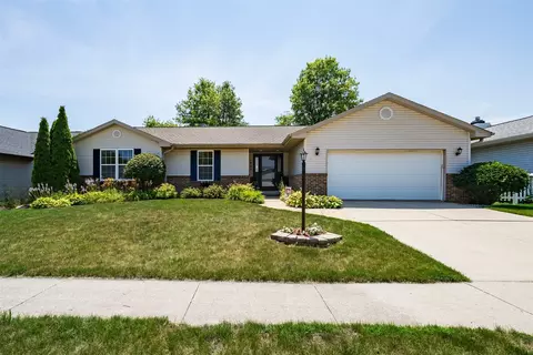 1807 Trails Dr, Urbana, IL 61802