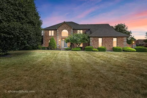 3250 Platte Trl, Olympia Fields, IL 60461