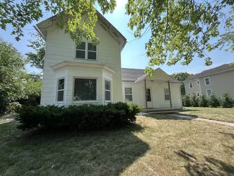 205 N Chicago St, Magnolia, IL 61336