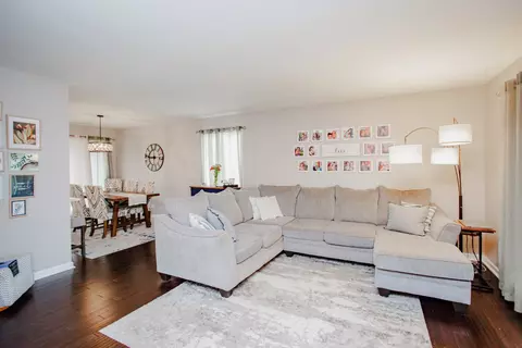 Living - 1954 Brookside Ln, Hoffman Estates, IL 60169 photo 1 of 3