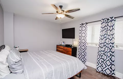 Bedroom - 1954 Brookside Ln, Hoffman Estates, IL 60169 photo 1 of 3