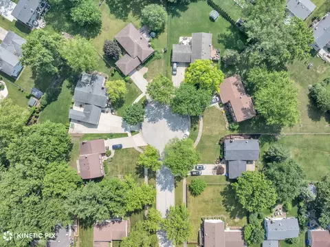 View/Area - 1213 Ryson Ct, Wheaton, IL 60189 photo 2 of 3