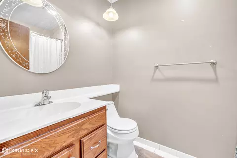 Bath - 1213 Ryson Ct, Wheaton, IL 60189 photo 1 of 3