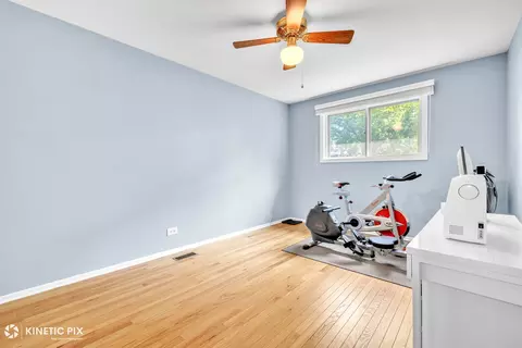 Bedroom - 1213 Ryson Ct, Wheaton, IL 60189 photo 1 of 5