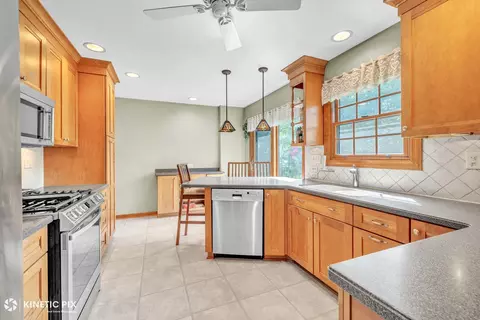 Kitchen - 1213 Ryson Ct, Wheaton, IL 60189 photo 2 of 3