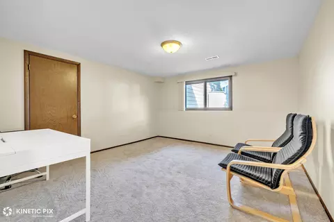Bedroom - 1213 Ryson Ct, Wheaton, IL 60189 photo 4 of 5