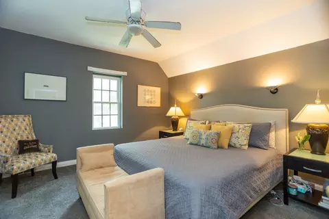 Bedroom - 1663 W Farwell Ave, Chicago, IL 60626 photo 1 of 6