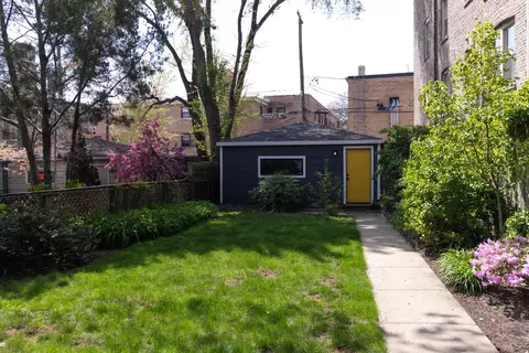 Exterior - 1663 W Farwell Ave, Chicago, IL 60626 photo 4 of 4