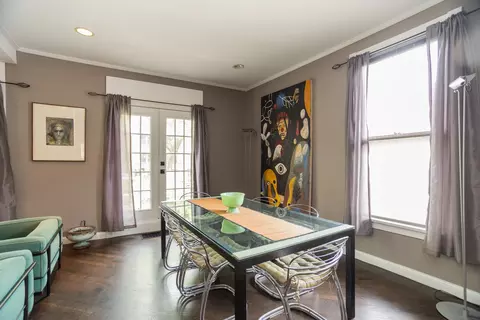 Dining - 1663 W Farwell Ave, Chicago, IL 60626 photo 1 of 1
