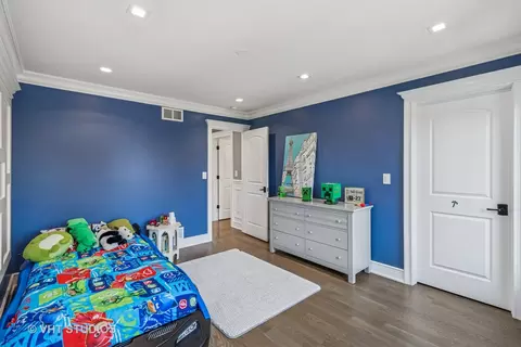 Bedroom - 3335 Elmdale Rd, Glenview, IL 60025 photo 13 of 13
