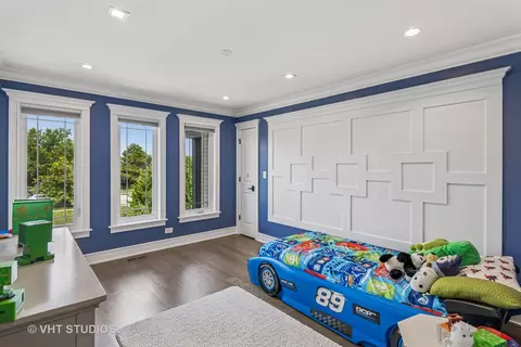 Bedroom - 3335 Elmdale Rd, Glenview, IL 60025 photo 11 of 13