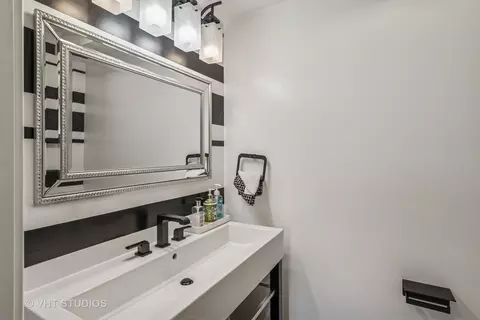 Bath - 3335 Elmdale Rd, Glenview, IL 60025 photo 1 of 5