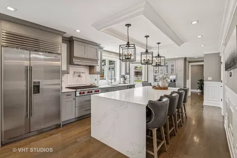 Kitchen - 3335 Elmdale Rd, Glenview, IL 60025 photo 1 of 7