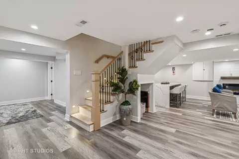 Entry Way - 3335 Elmdale Rd, Glenview, IL 60025 photo 6 of 6