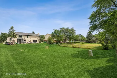 Exterior - 3335 Elmdale Rd, Glenview, IL 60025 photo 5 of 7