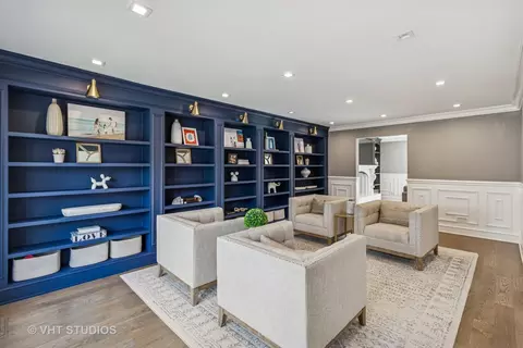 Living - 3335 Elmdale Rd, Glenview, IL 60025 photo 1 of 12