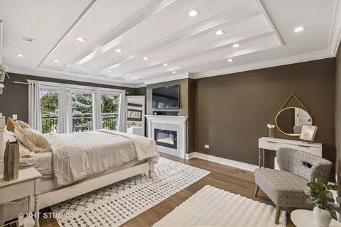 Bedroom - 3335 Elmdale Rd, Glenview, IL 60025 photo 1 of 13