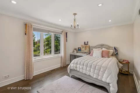 Bedroom - 3335 Elmdale Rd, Glenview, IL 60025 photo 5 of 13