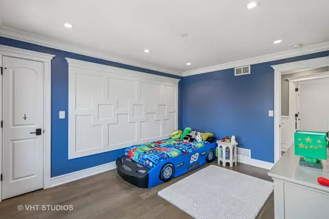 Bedroom - 3335 Elmdale Rd, Glenview, IL 60025 photo 12 of 13