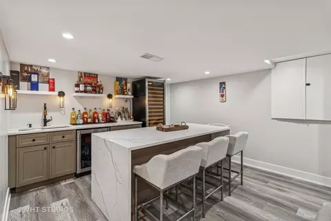 Kitchen - 3335 Elmdale Rd, Glenview, IL 60025 photo 7 of 7