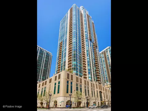 21 E Huron St #1106, Chicago, IL 60611