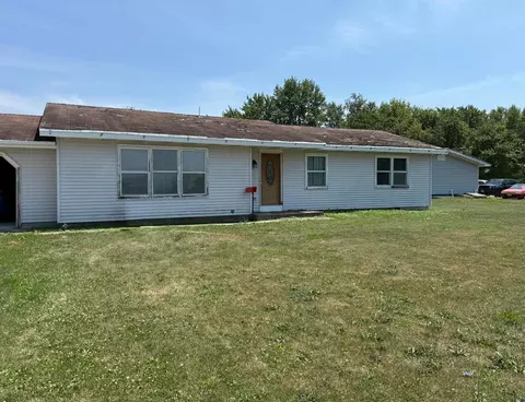 202 N Fifth St, Danforth, IL 60930