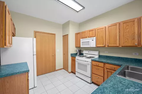 21610 W Empress Ln, Plainfield, IL 60544 photo 8