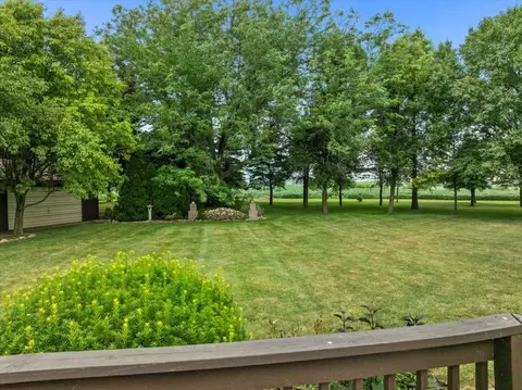 Exterior - 25316 E 1100 North Rd, Downs, IL 61736 photo 16 of 29
