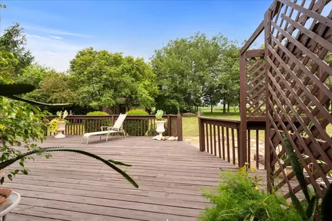 Exterior - 25316 E 1100 North Rd, Downs, IL 61736 photo 3 of 29