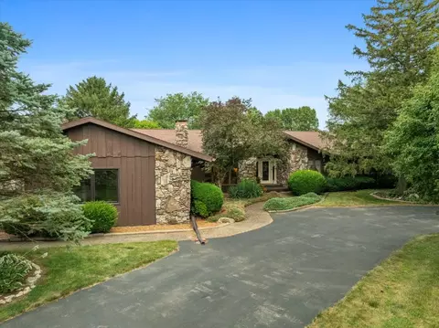 Exterior - 25316 E 1100 North Rd, Downs, IL 61736 photo 2 of 29