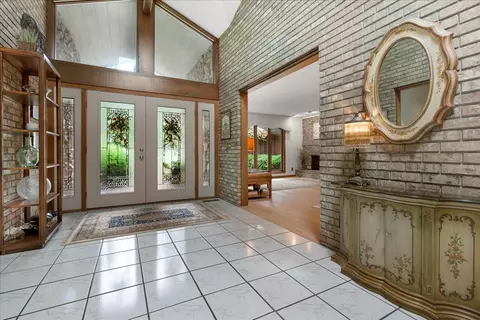 Entry Way - 25316 E 1100 North Rd, Downs, IL 61736 photo 1 of 11