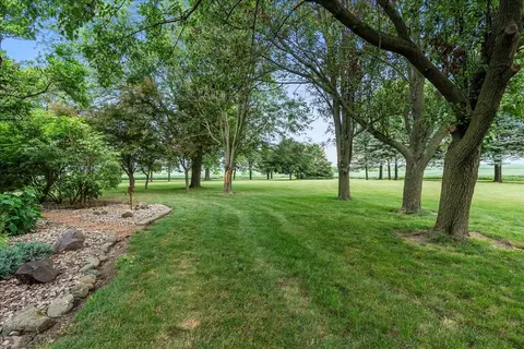 Exterior - 25316 E 1100 North Rd, Downs, IL 61736 photo 6 of 29