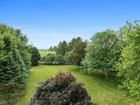 Exterior - 25316 E 1100 North Rd, Downs, IL 61736 photo 18 of 29