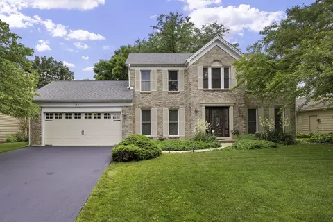 1529 Meadowland Dr, Naperville, IL 60540