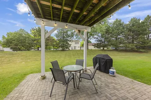 Exterior - 931 Mesa Dr, Elgin, IL 60123 photo 3 of 3