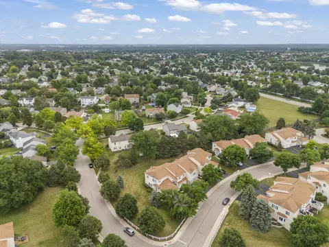 View/Area - 931 Mesa Dr, Elgin, IL 60123 photo 4 of 5