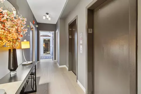 Entry Way - Undisclosed, Chicago, IL 60657 photo 1 of 2