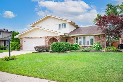 6127 157th St, Oak Forest, IL 60452