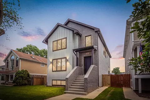 7635 W Balmoral Ave, Chicago, IL 60656