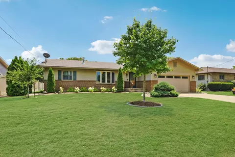 240 Garfield Ave, Lasalle, IL 61301