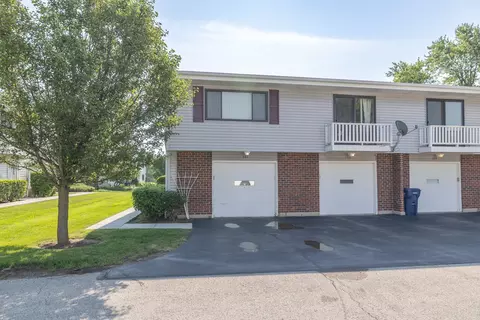 131 Pocasset Ct #131, Schaumburg, IL 60193